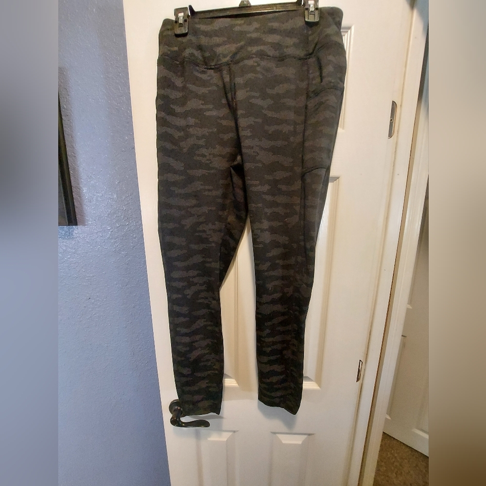 Women's workout leggings